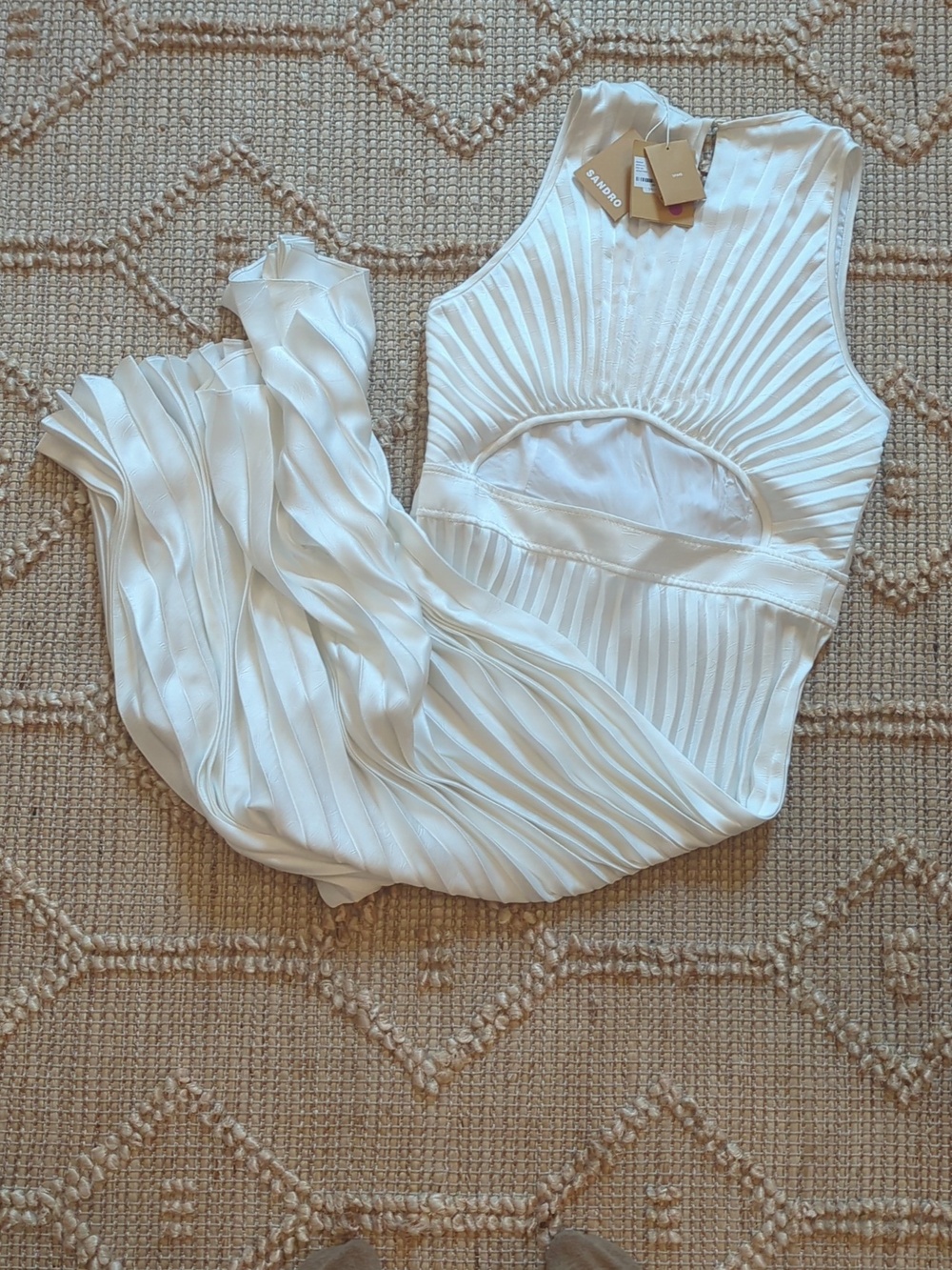 NWT Sandro Jolie Pleated Midi Dress White Sleeveless Size LARGE (40) - Picture 6 of 7